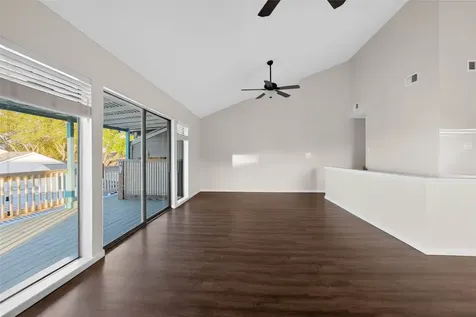 88 Lakeview Village Conroe TX 77356
