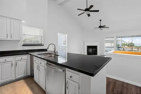 88 Lakeview Village Conroe TX 77356