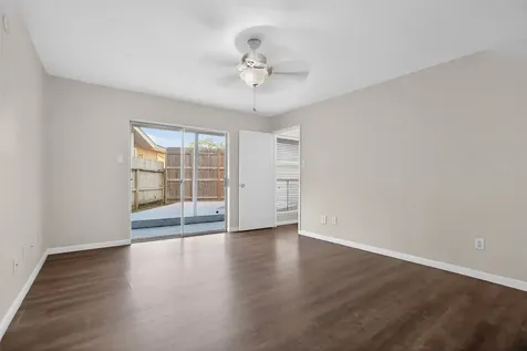 88 Lakeview Village Conroe TX 77356