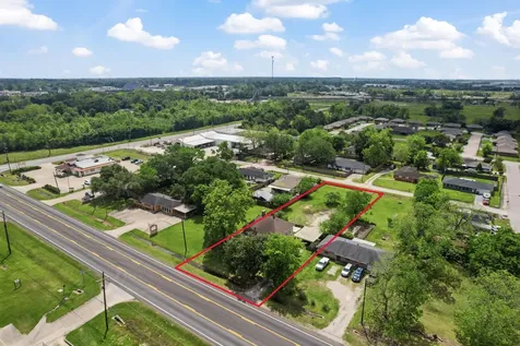 1005 W Clayton Street Dayton TX 77535