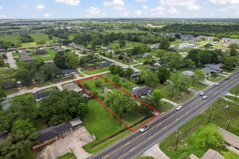 1005 W Clayton Street Dayton TX 77535