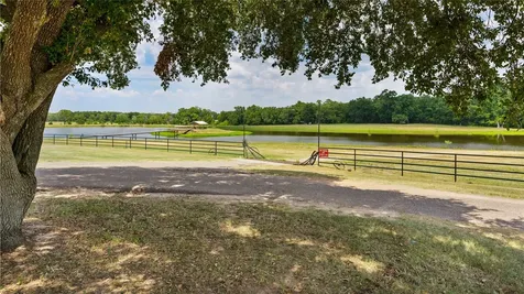 41111 Community Road Magnolia TX 77354