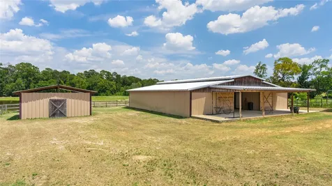 41111 Community Road Magnolia TX 77354