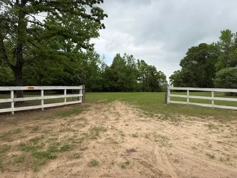 17952 County Road 224 Oakwood TX 75855
