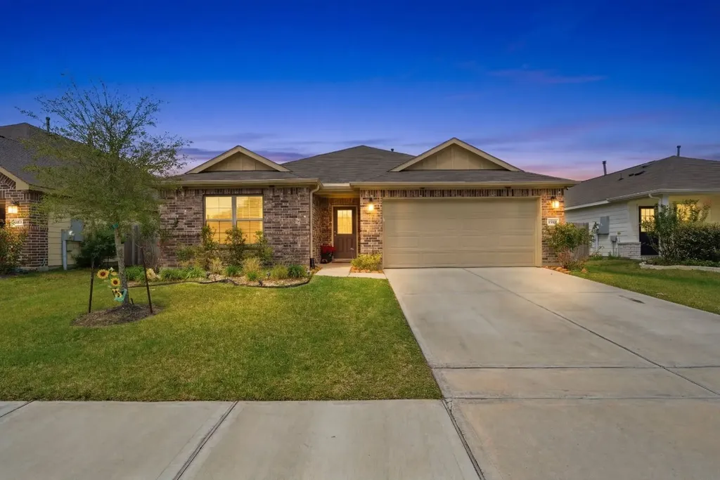 1202 Filly Creek Drive Alvin TX 77511
