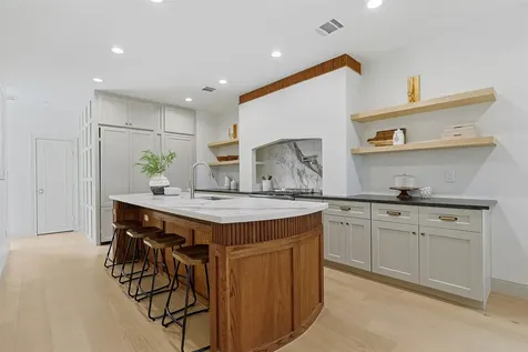 1202 Aurora Street Houston TX 77009