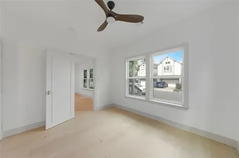 1202 Aurora Street Houston TX 77009