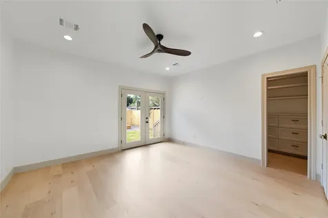 1202 Aurora Street Houston TX 77009