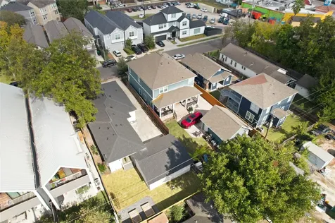 1202 Aurora Street Houston TX 77009