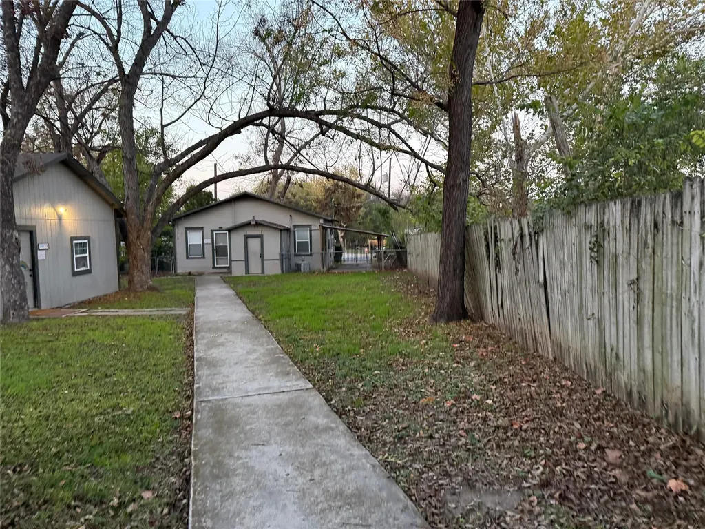 505 W Elliott Austin TX 78753
