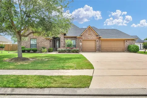 1100 Southern Oaks Drive Angleton TX 77515