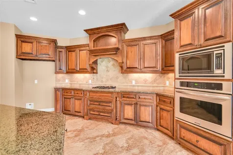 1100 Southern Oaks Drive Angleton TX 77515