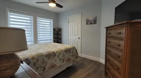 17732 Glei Galveston TX 77554