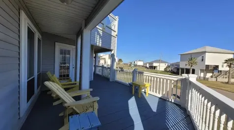 17732 Glei Galveston TX 77554