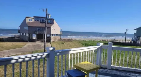 17732 Glei Galveston TX 77554