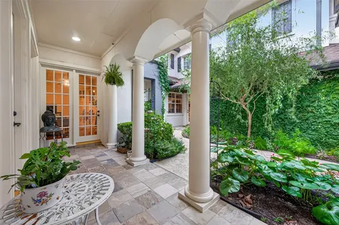 22 Frontenac Way The Woodlands TX 77382