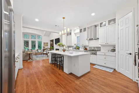 22 Frontenac Way The Woodlands TX 77382