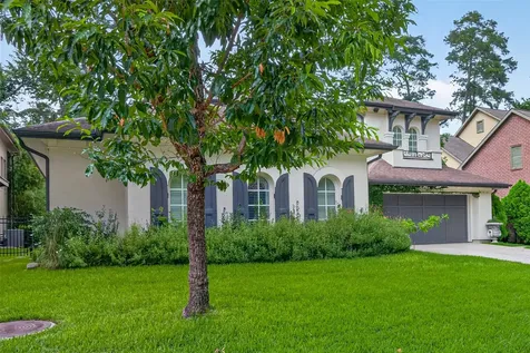 22 Frontenac Way The Woodlands TX 77382