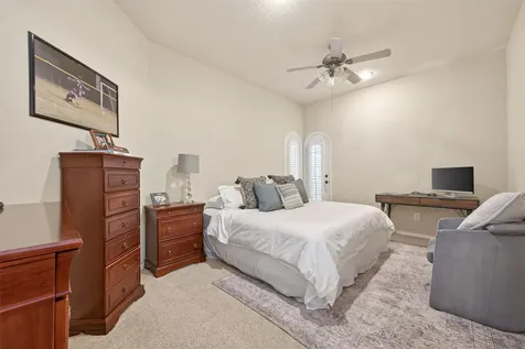 22 Frontenac Way The Woodlands TX 77382