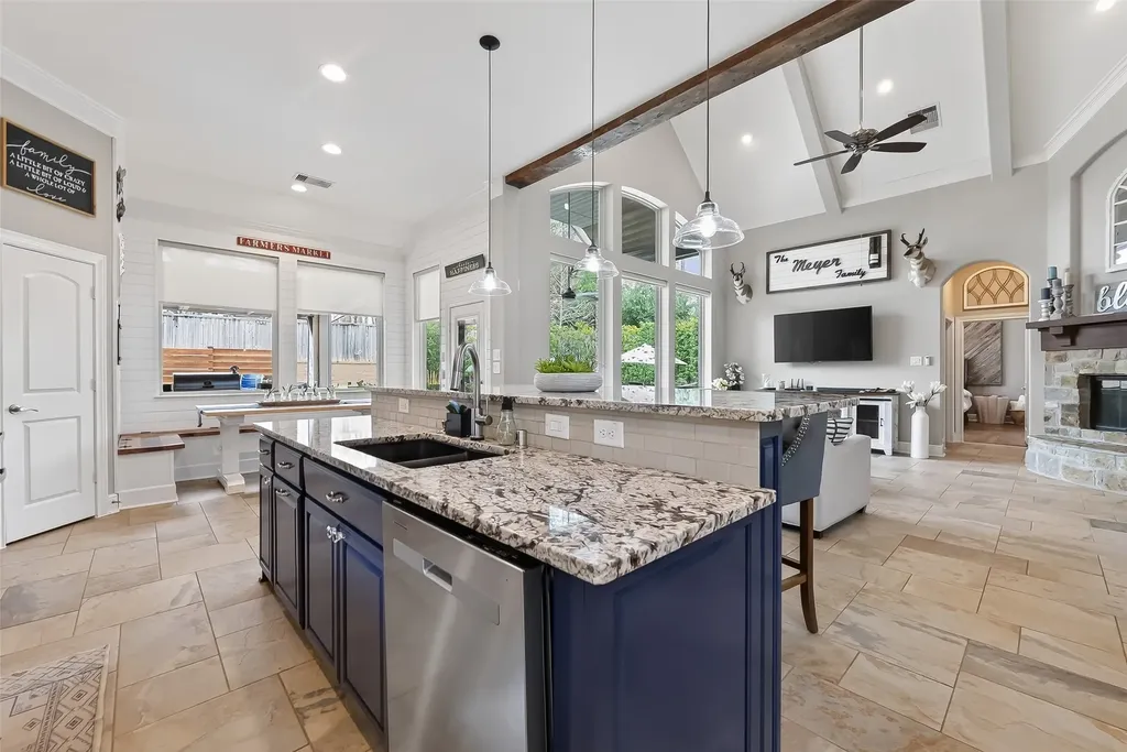 2038 Graystone Hills Drive Conroe TX 77304