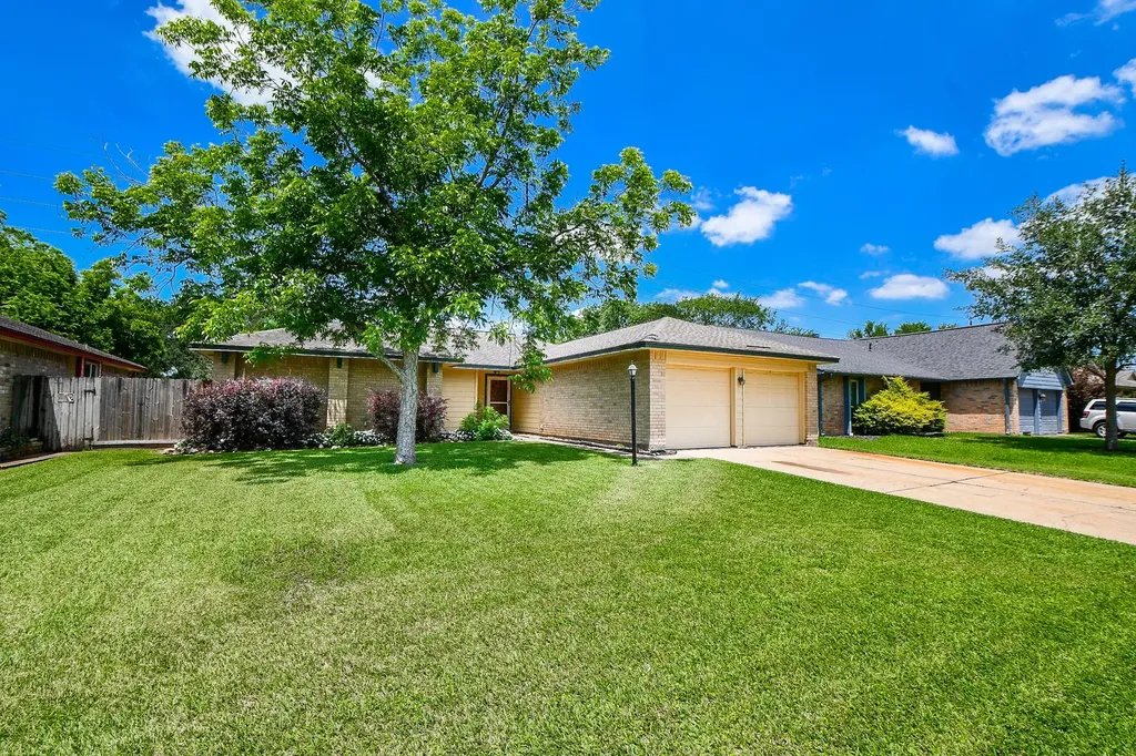 931 Mayweather Lane Richmond TX 77406