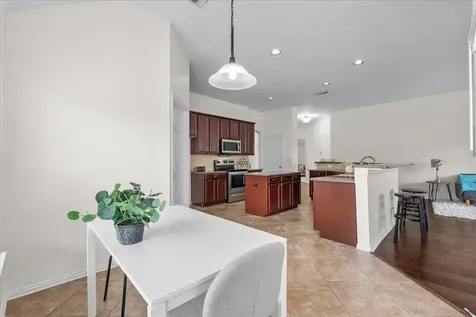 2120 Red Timber Court League City TX 77573