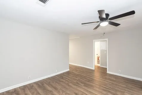 2523 S Broadway Street La Porte TX 77571