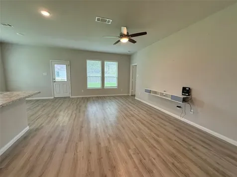 2268 Riveroaks Drive West Columbia TX 77486