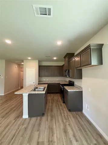 2268 Riveroaks Drive West Columbia TX 77486