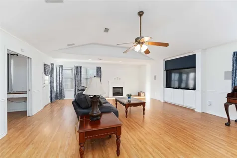 606 Packer Court Webster TX 77598