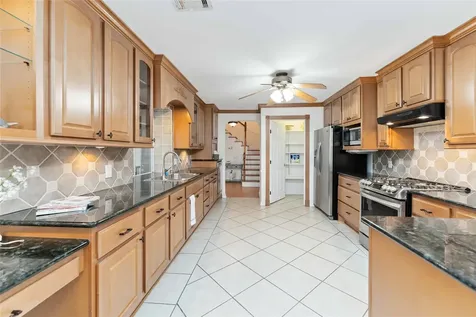 606 Packer Court Webster TX 77598