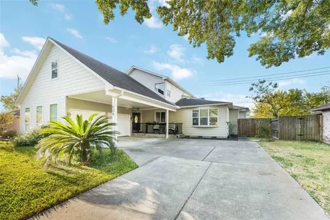606 Packer Court Webster TX 77598