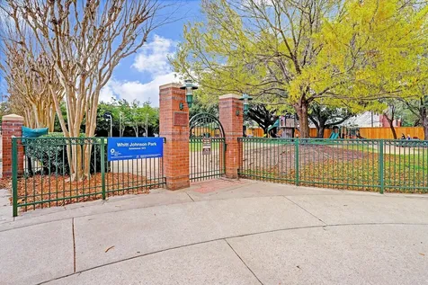 2627 Tangley Road Houston TX 77005