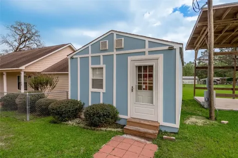 72 Oak Hill Drive Huntsville TX 77320