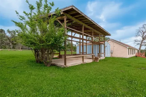 72 Oak Hill Drive Huntsville TX 77320