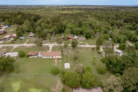72 Oak Hill Drive Huntsville TX 77320