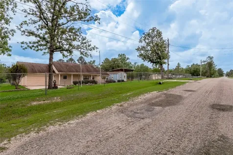 72 Oak Hill Drive Huntsville TX 77320