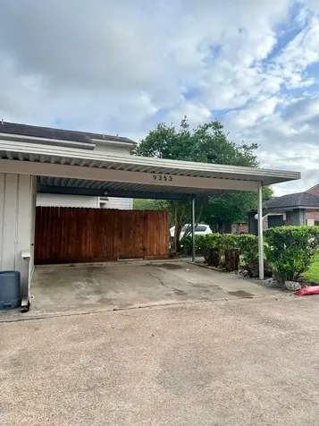 9353 Westwood Village 42 Houston TX 77036