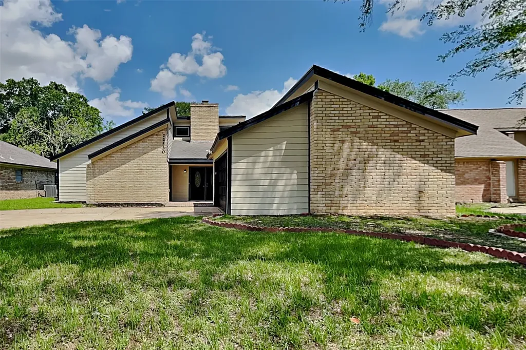 22530 Smokey Hill Drive Katy TX 77450