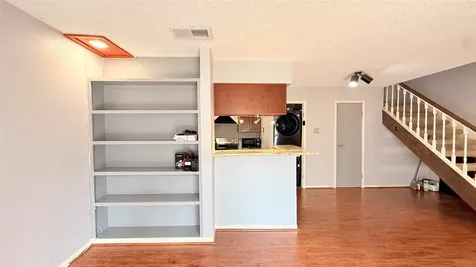 2120 El Paseo Street 1603 Houston TX 77054
