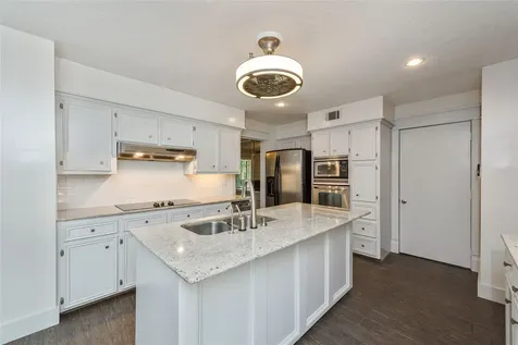 2824 S Logrun Circle The Woodlands TX 77380