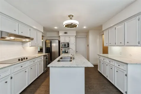 2824 S Logrun Circle The Woodlands TX 77380
