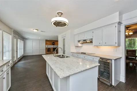 2824 S Logrun Circle The Woodlands TX 77380