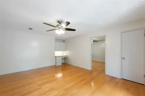 2824 S Logrun Circle The Woodlands TX 77380