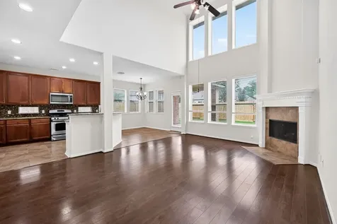 2010 Balsam Lake Lane Pearland TX 77584