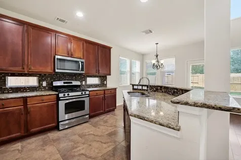 2010 Balsam Lake Lane Pearland TX 77584