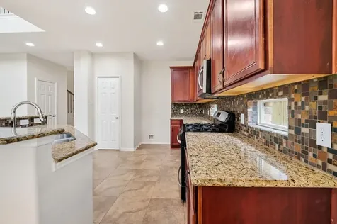 2010 Balsam Lake Lane Pearland TX 77584