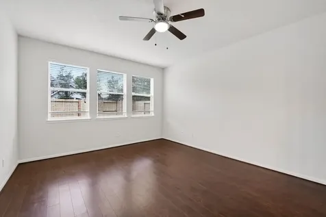 2010 Balsam Lake Lane Pearland TX 77584