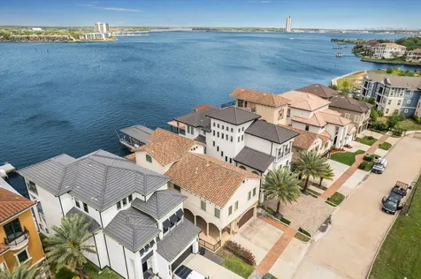 2466 Beacon Circle League City TX 77573