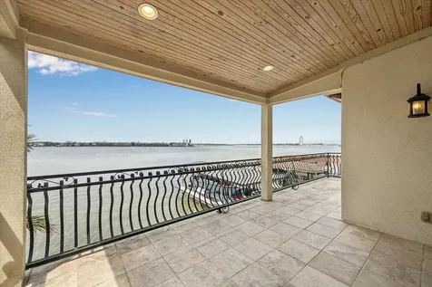 2466 Beacon Circle League City TX 77573